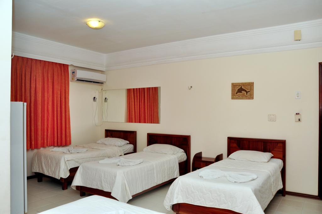 Quarto Triplo Básico