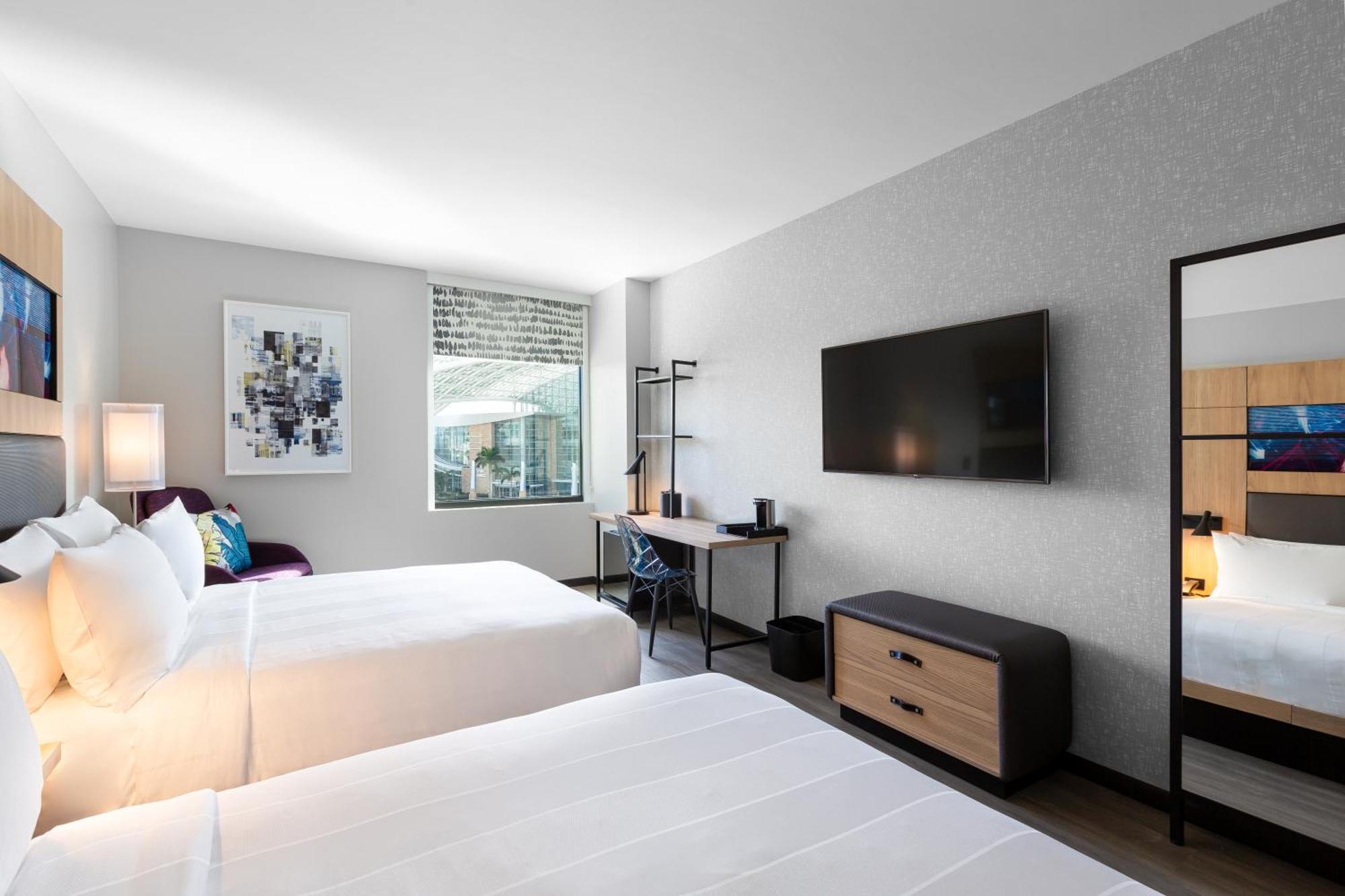 Queen Room with Two Queen Beds - Hearing Accessible