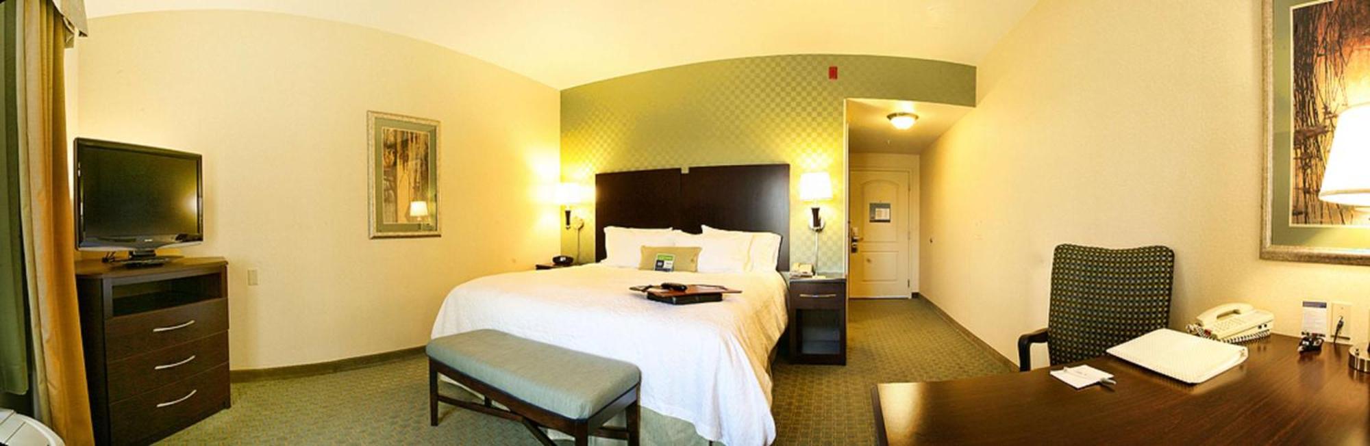 King Room with King Bed - Non-Smoking