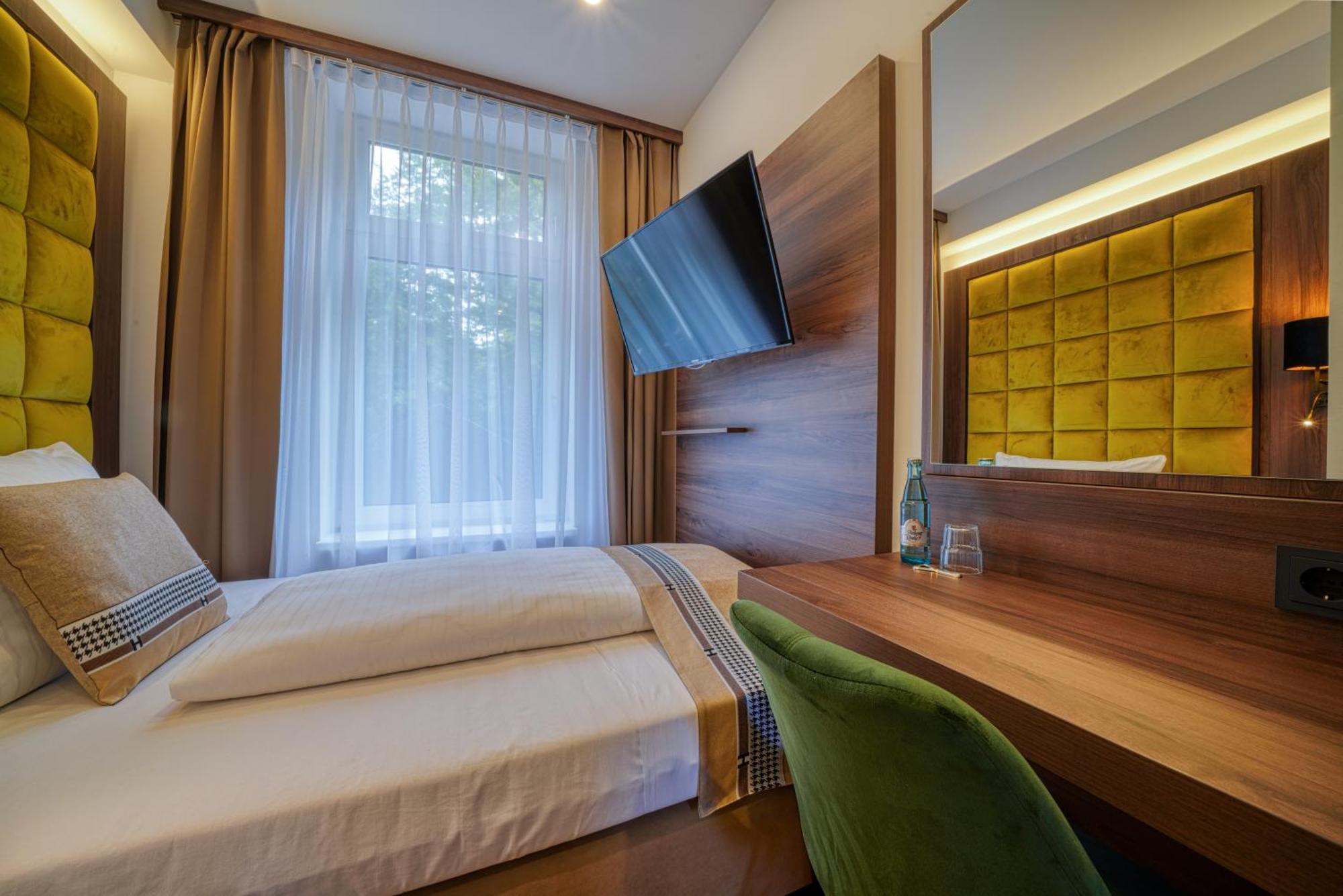 Small Single Room