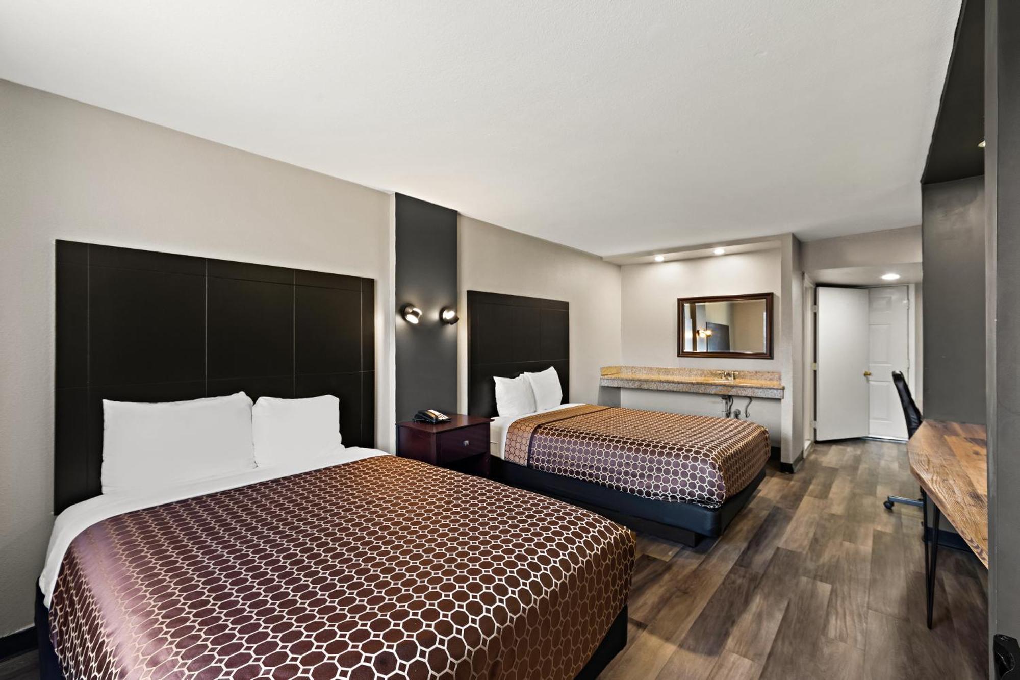 Queen Room Two Queen Beds Non-Smoking