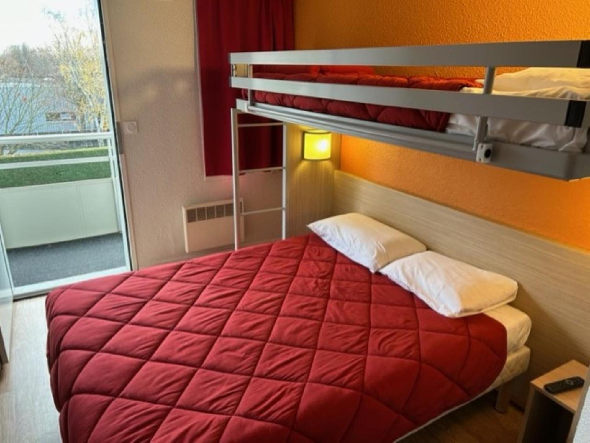 Triple Room 1 Double Bed 1 Single Bed,1547148448:JPEG