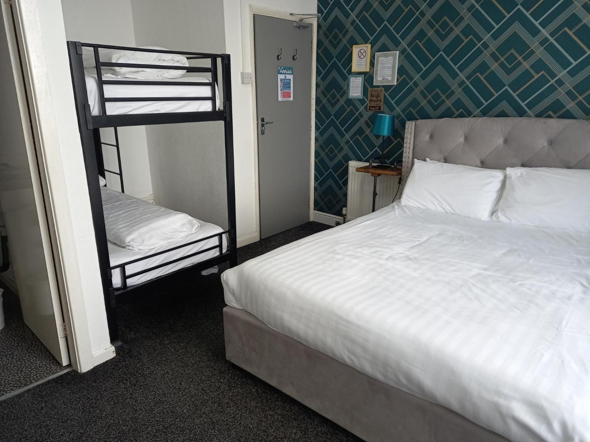 Quadruple Room with Sea View