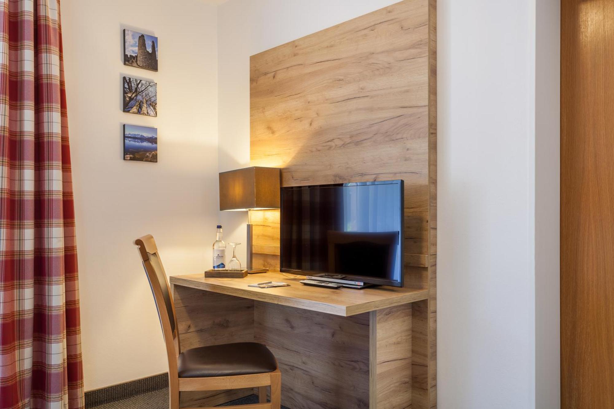 Economy Single Room