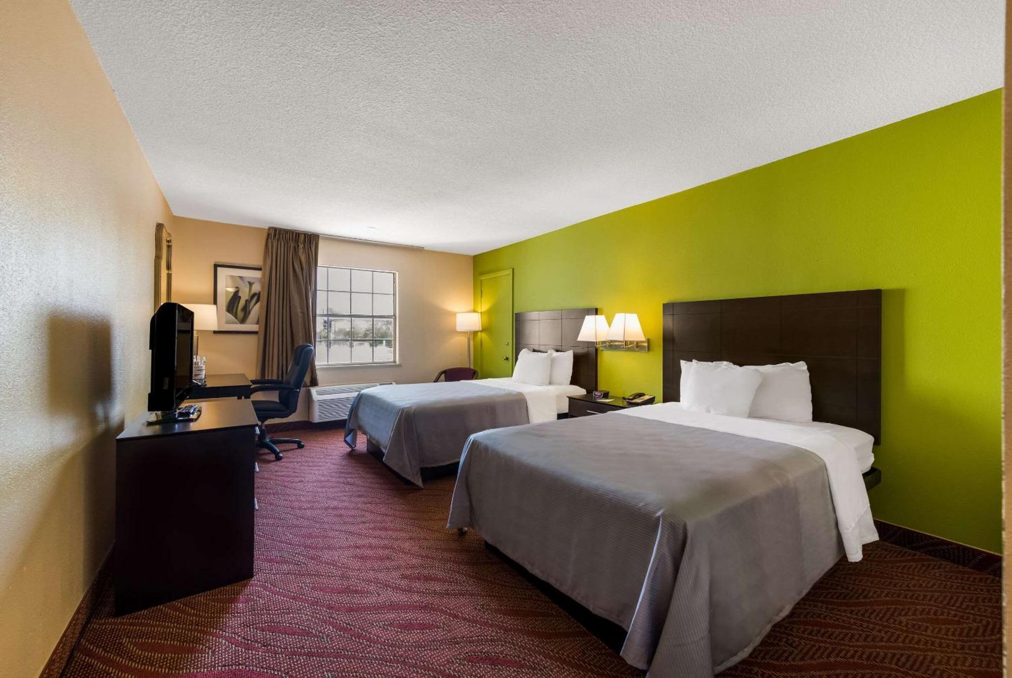 Double Room with Two Double Beds - Accessible/Non-Smoking