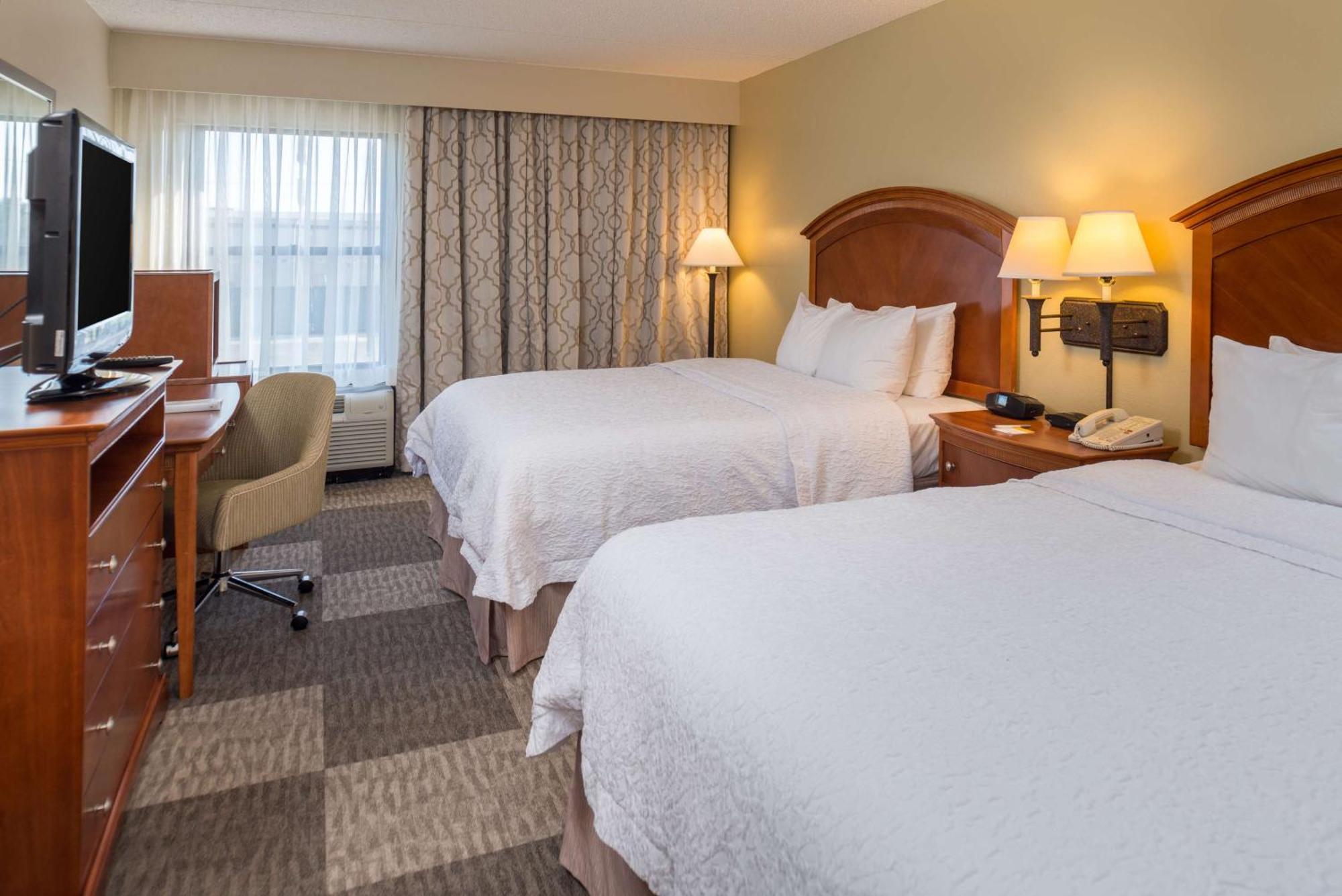 Room with Two Queen Beds - Non-Smoking