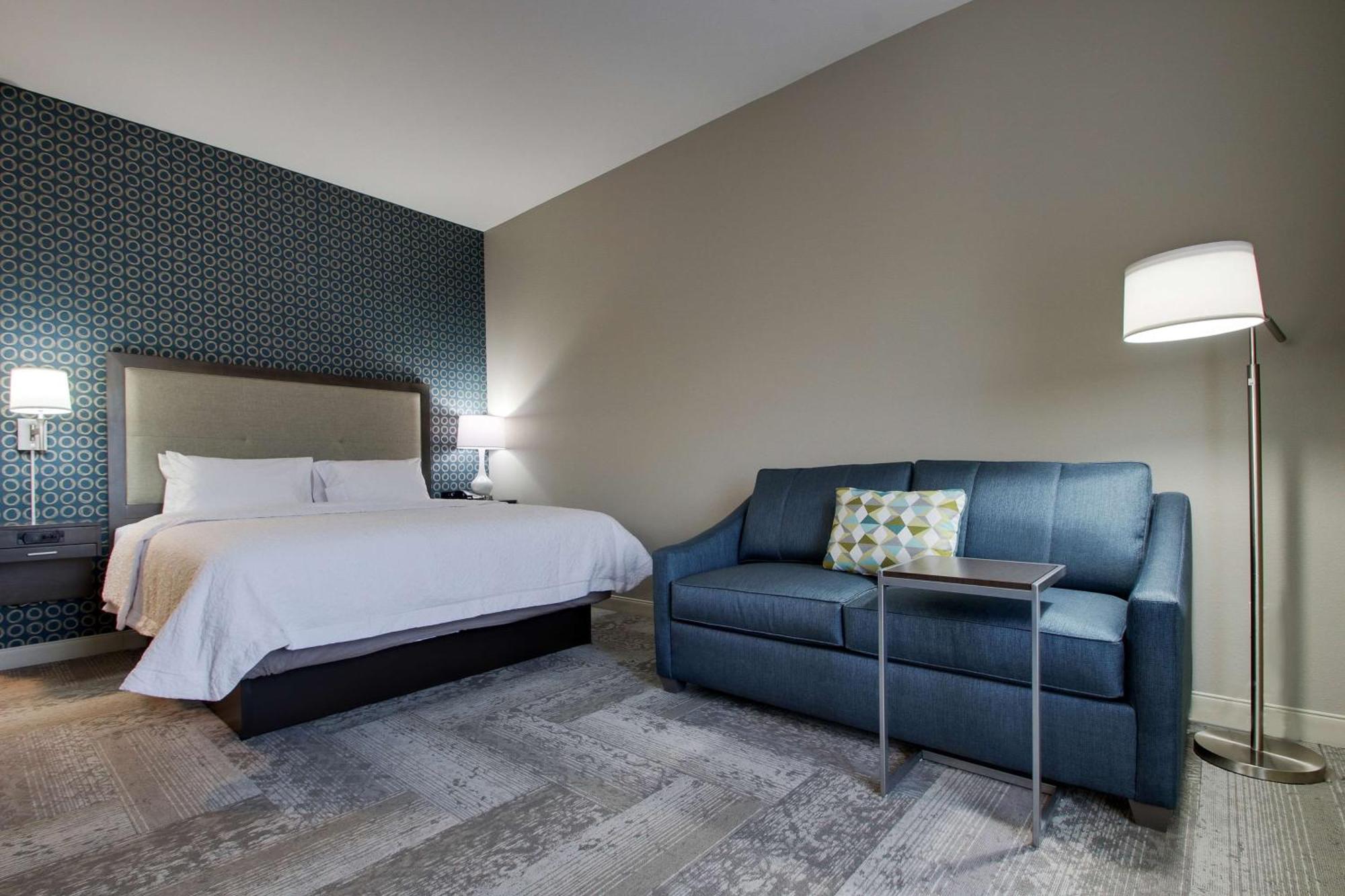 King Room with Sofa Bed - Non-Smoking