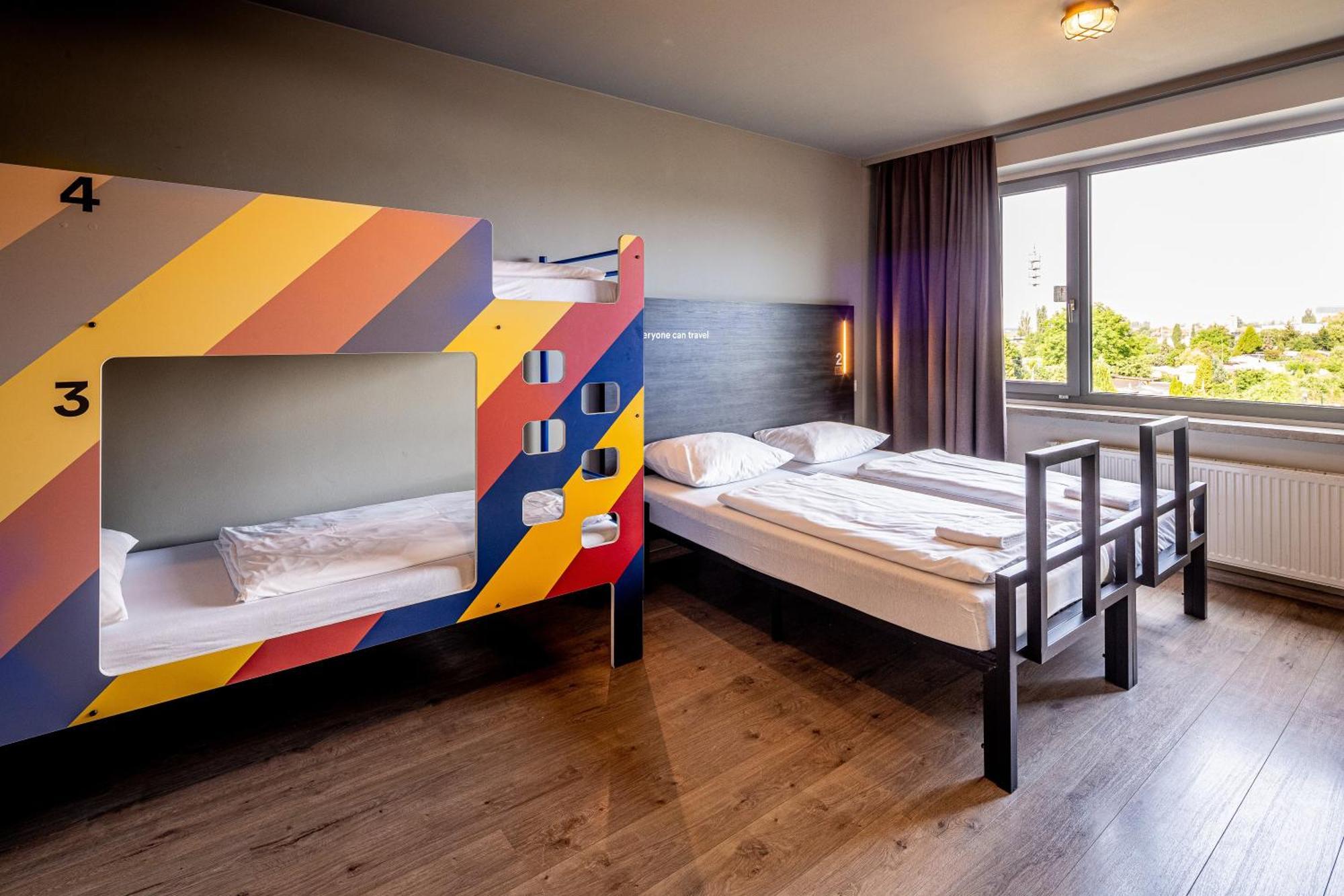 Bed 4-Bed Dormitory Room