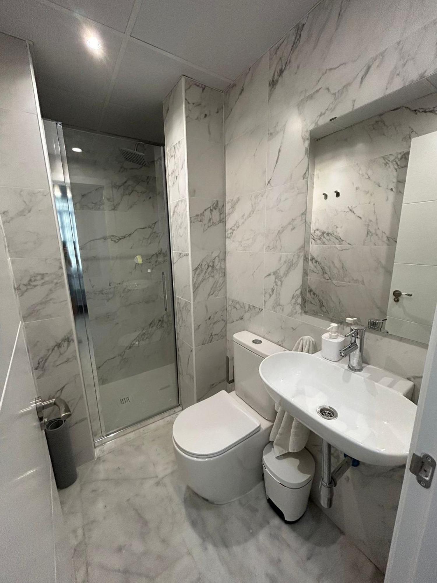 Triple Room Private Bathroom,1551734644:JPEG
