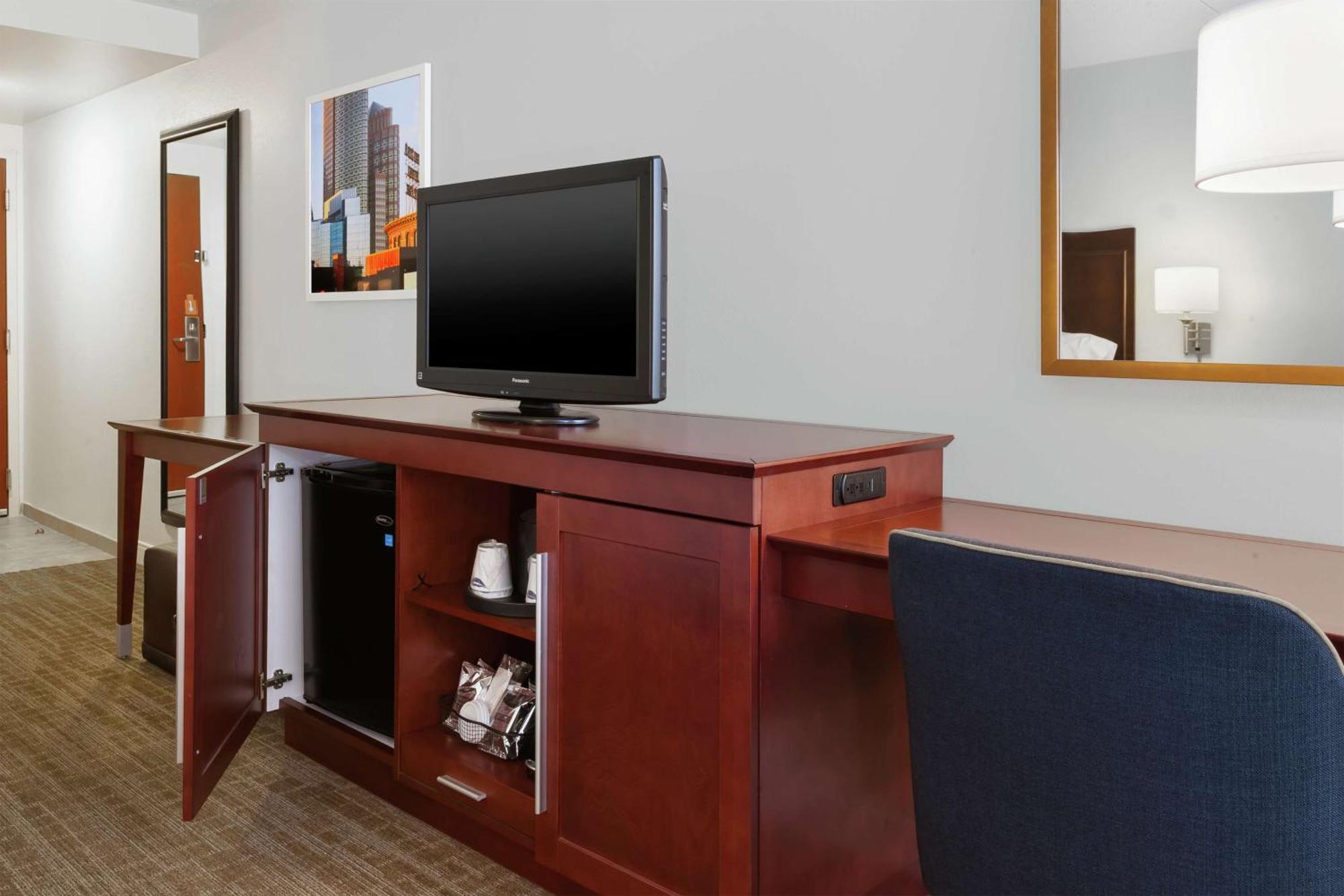 King Room Mobility Access or Non-Smoking