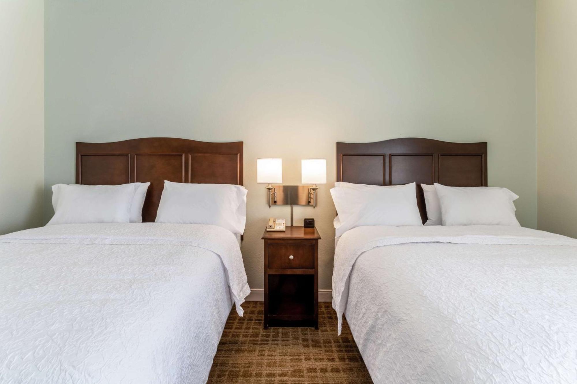 Queen Room Two Queen Beds Non-Smoking