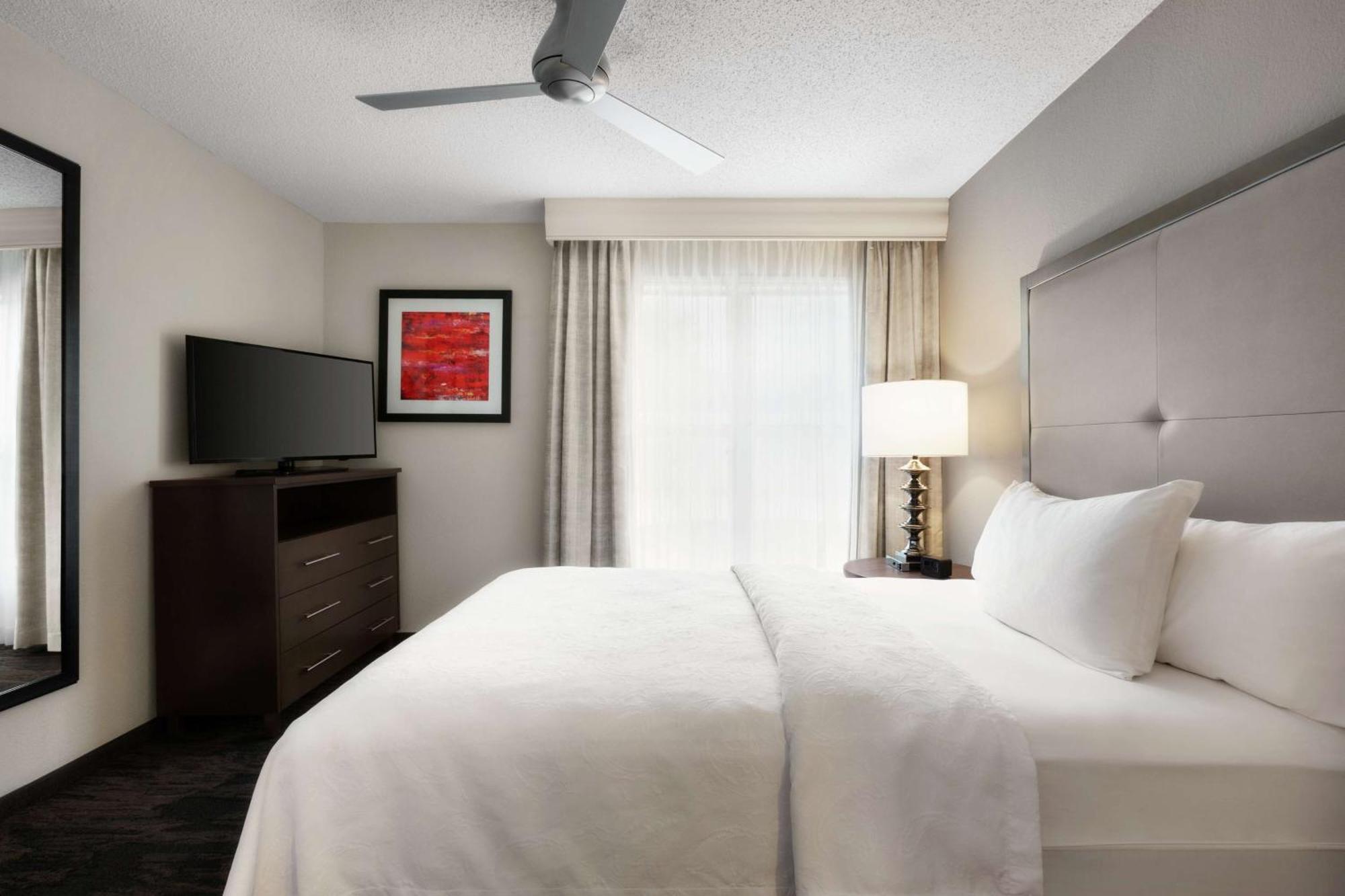 Double Suite - Disability Access Tub/Non-Smoking