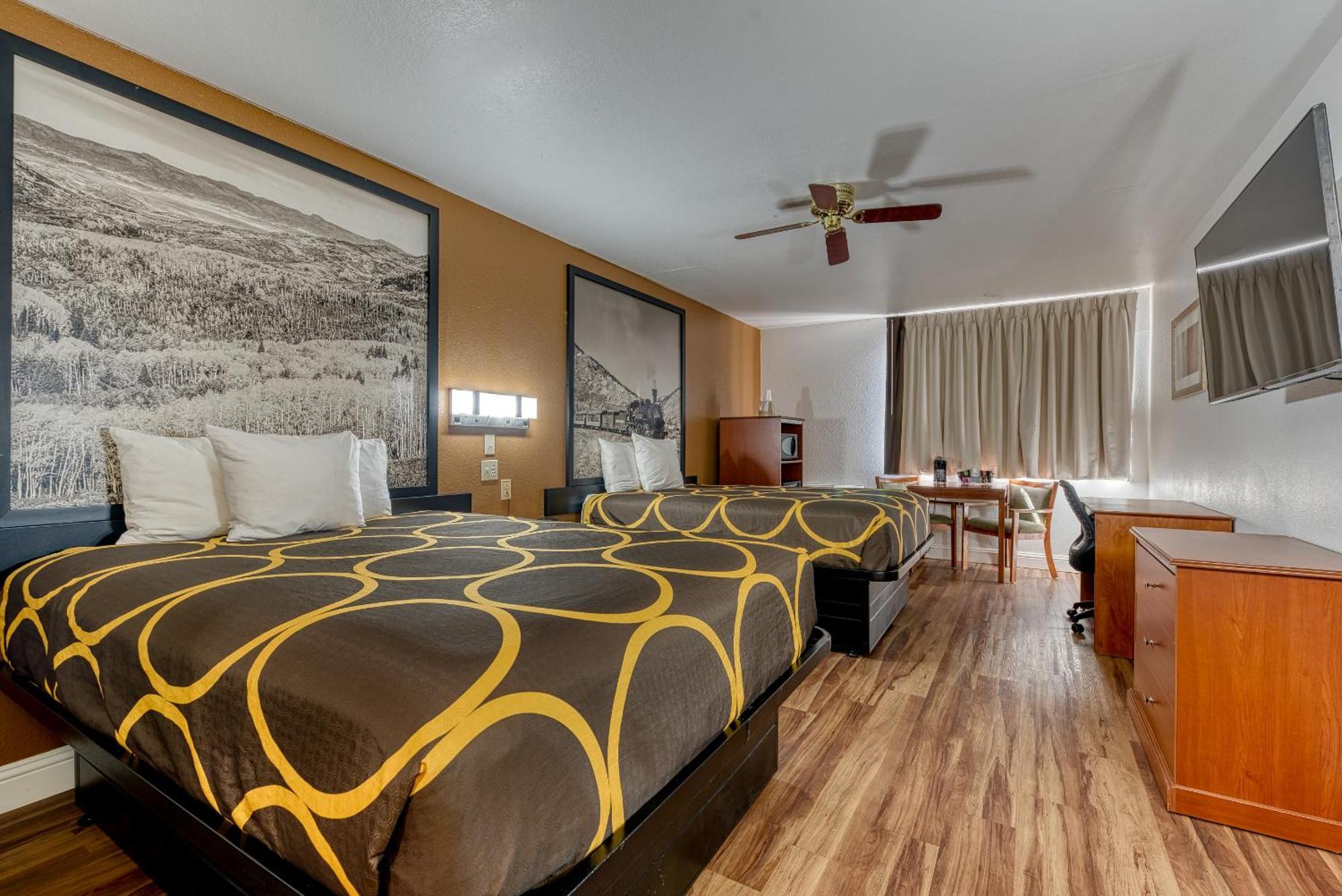 Queen Room with Two Queen Beds - Non-Smoking