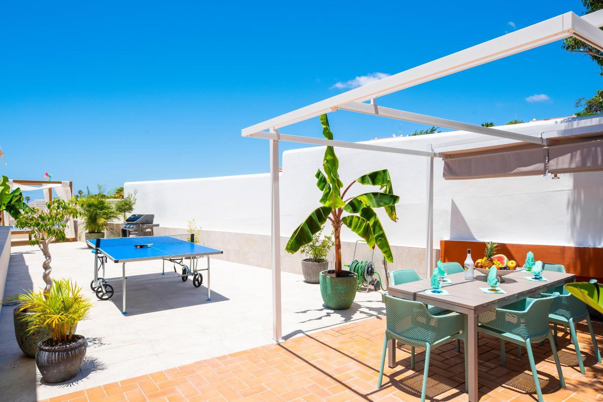 2 Bedrooms Bungalow with Chill Out Terrace + Jacuzzi + Sea Views + Ping-Pong Table