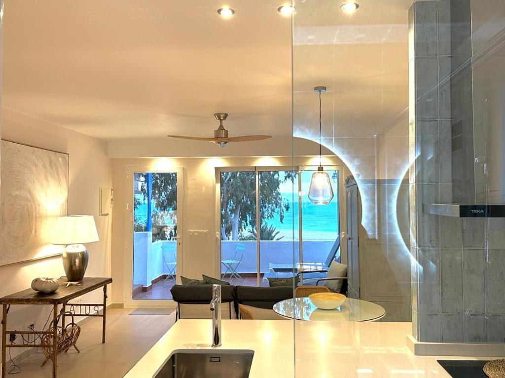 Studio Apartment Sea View