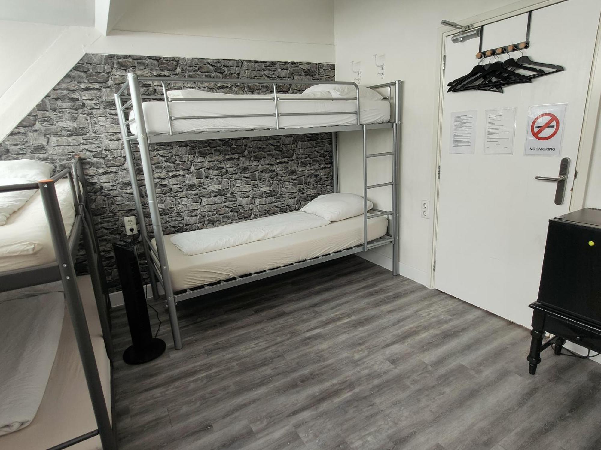 Bed in Gemengde Slaapzaal met 8 Bedden
