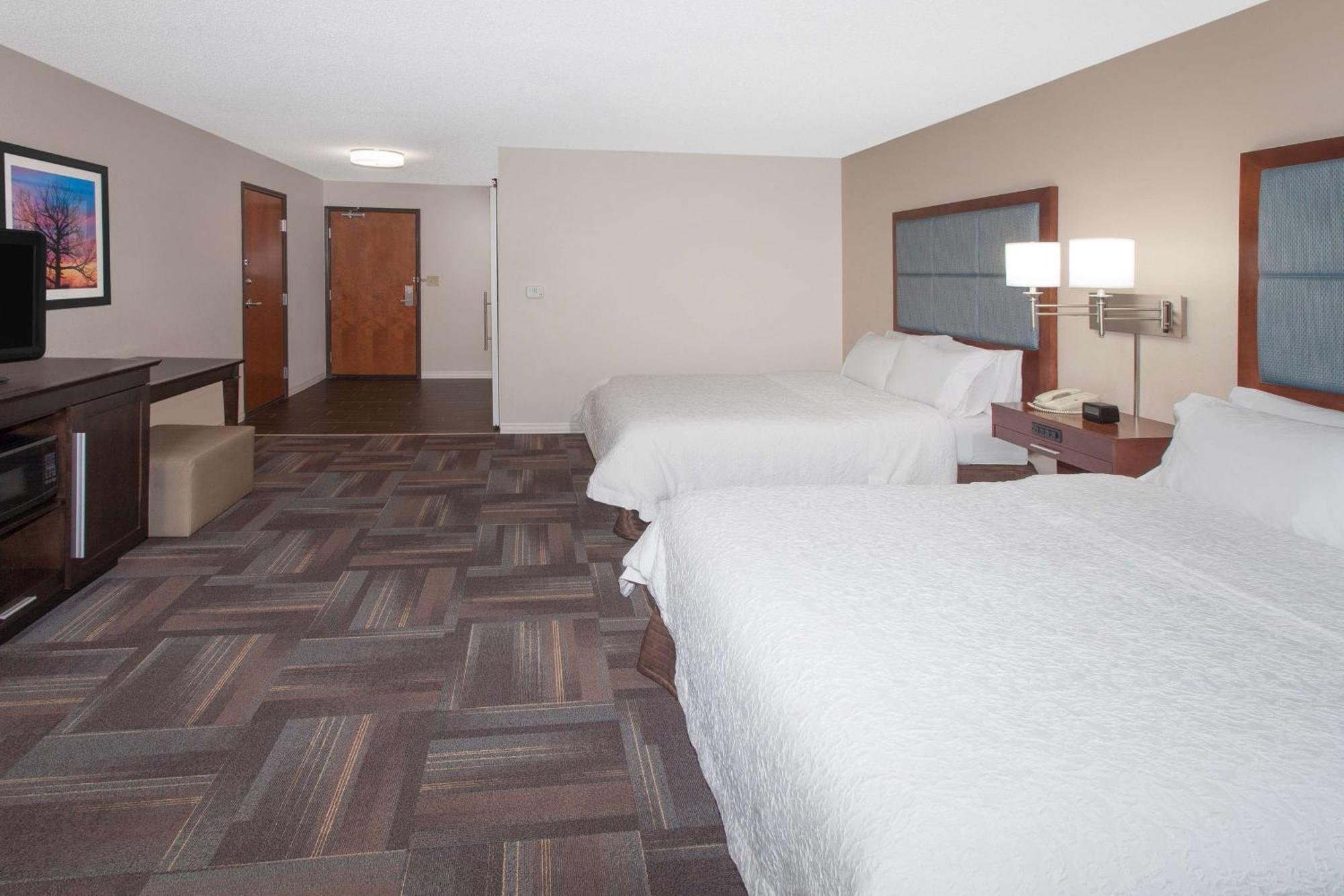Queen Room with Two Queen Beds - Hearing Access/Non-Smoking