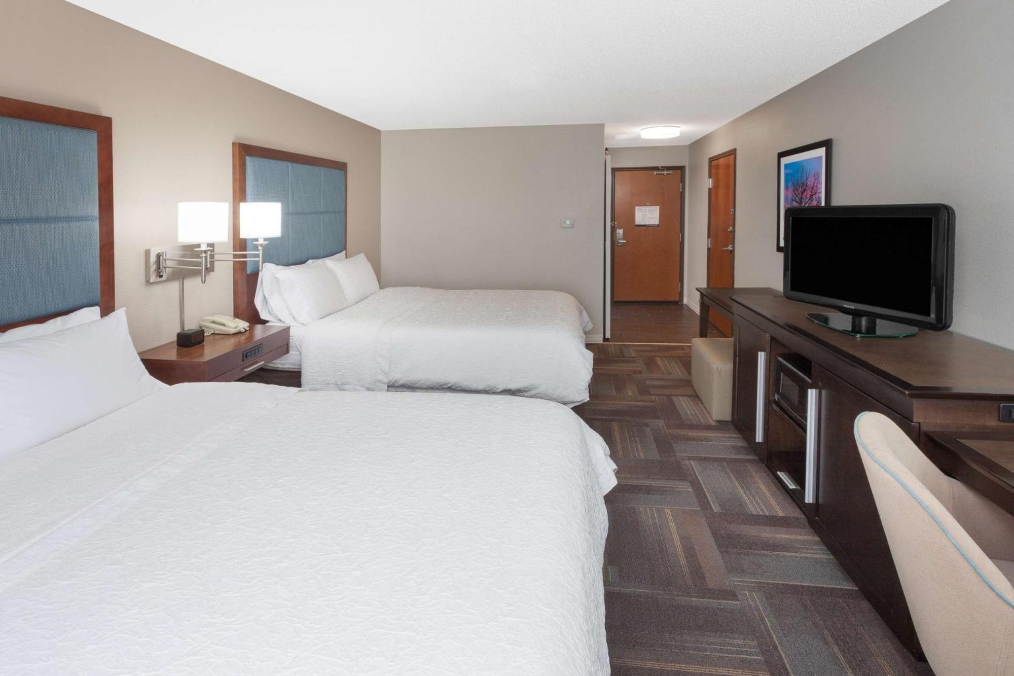 Room with Two Queen Beds - Non-Smoking
