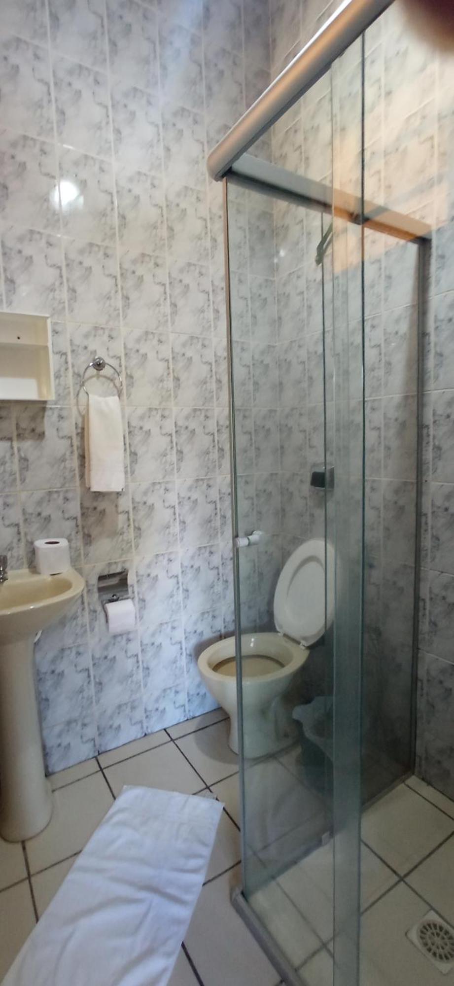 Quarto Triplo Básico