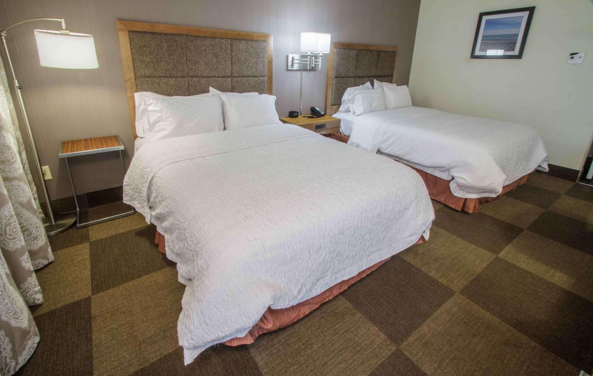 Room with Two Queen Beds - Non-Smoking
