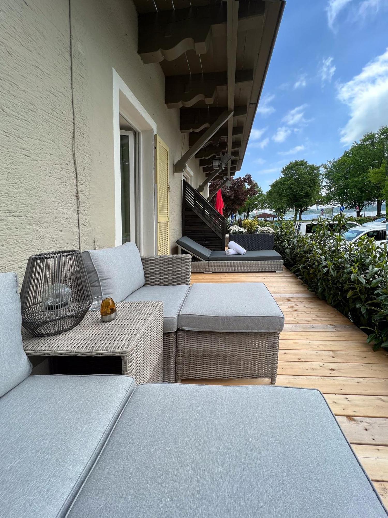 Double or Twin Room terrace lake view