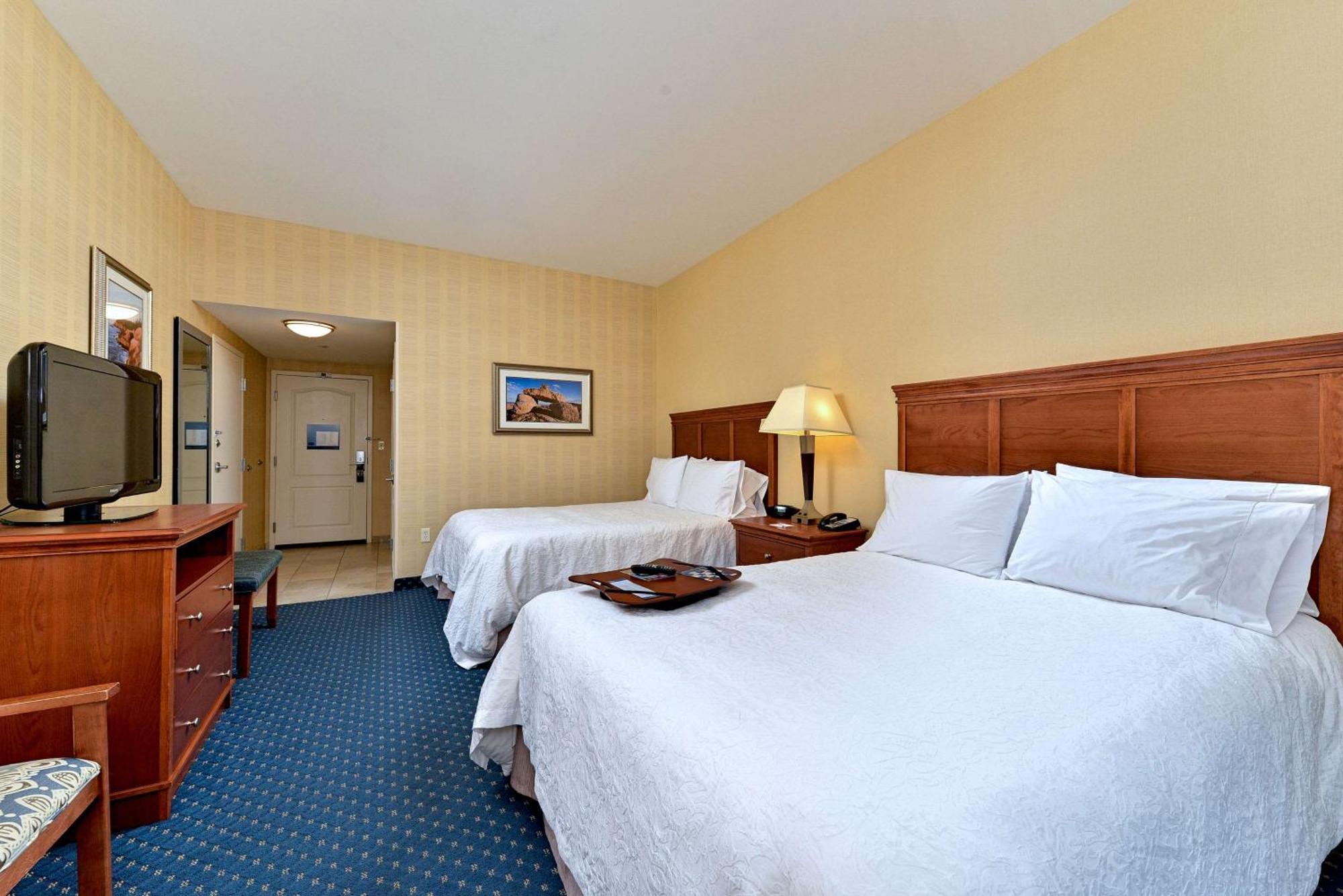 Room with Two Queen Beds - Non-Smoking
