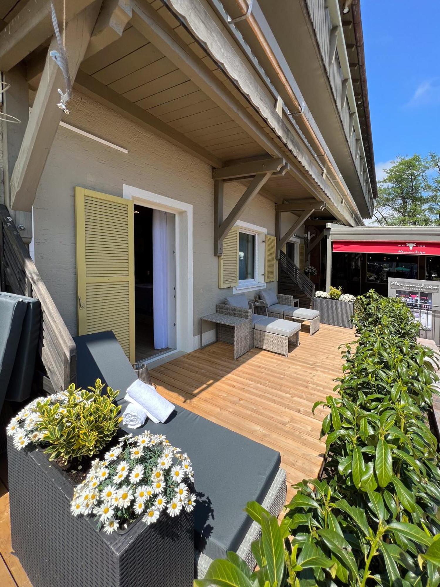 Double Room Terrace Lake View