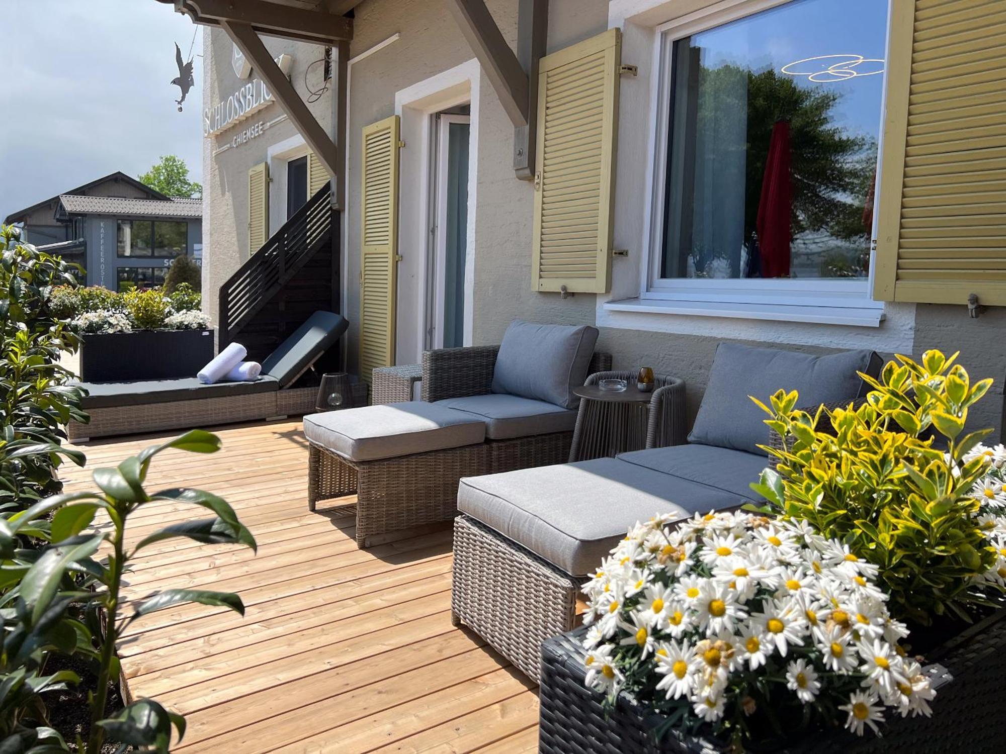 Double Room Terrace Lake View