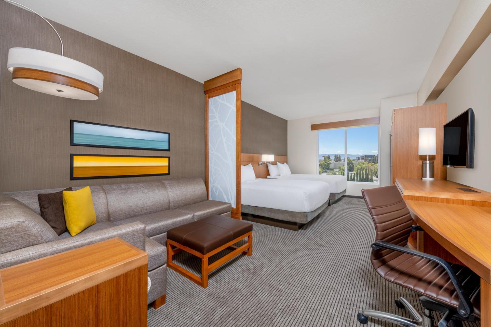 Queen Room Two Queen Beds Sofa Bed High Floor