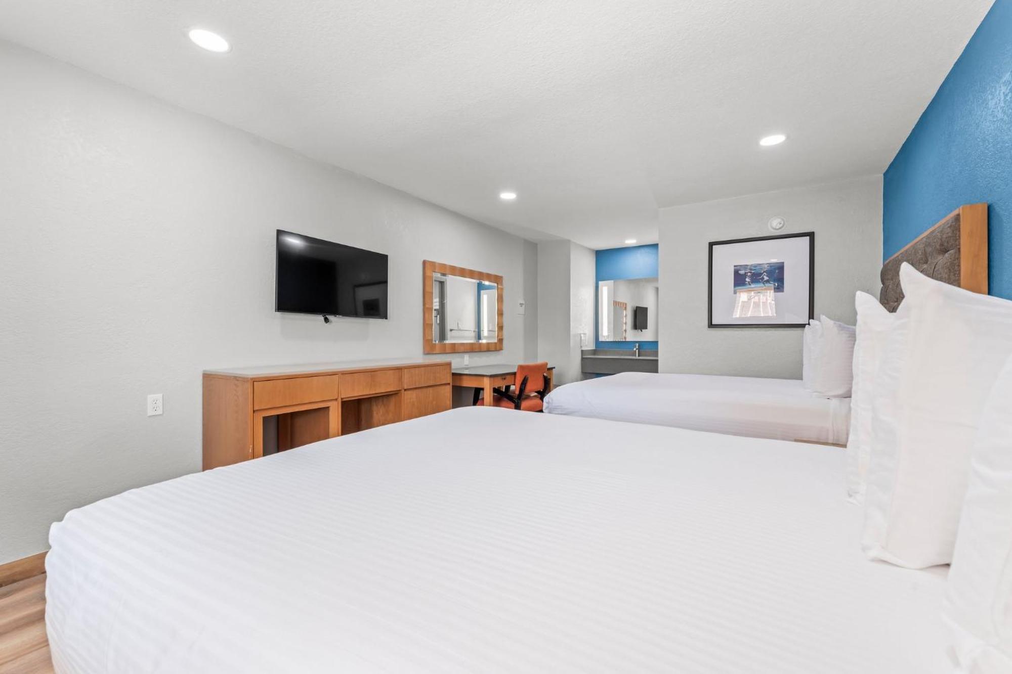 Queen Room Two Queen Beds Non Smoking