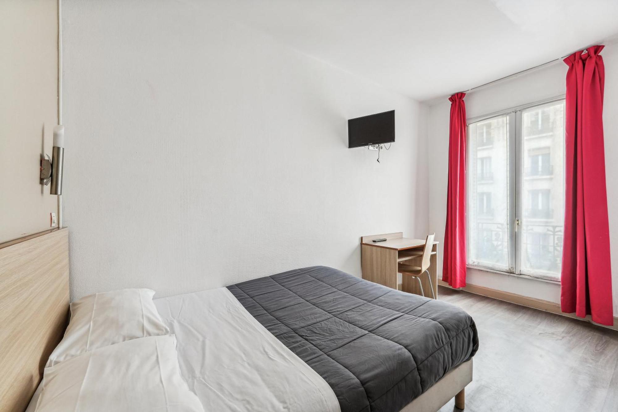 Double Room with Private Bathroom