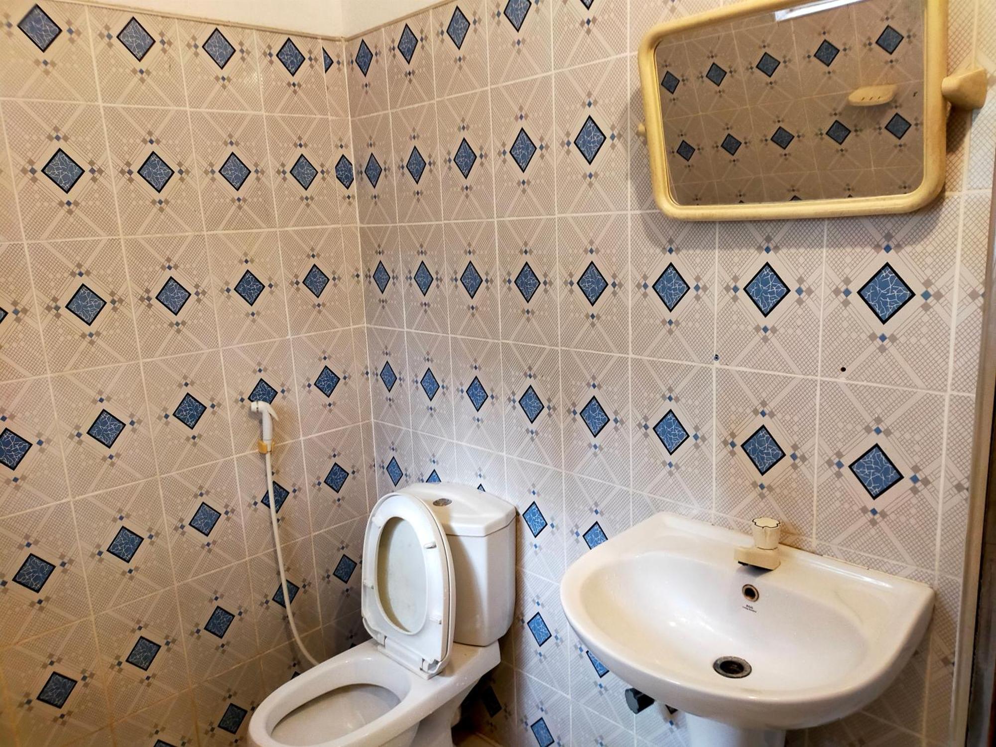 Double Room Private Bathroom