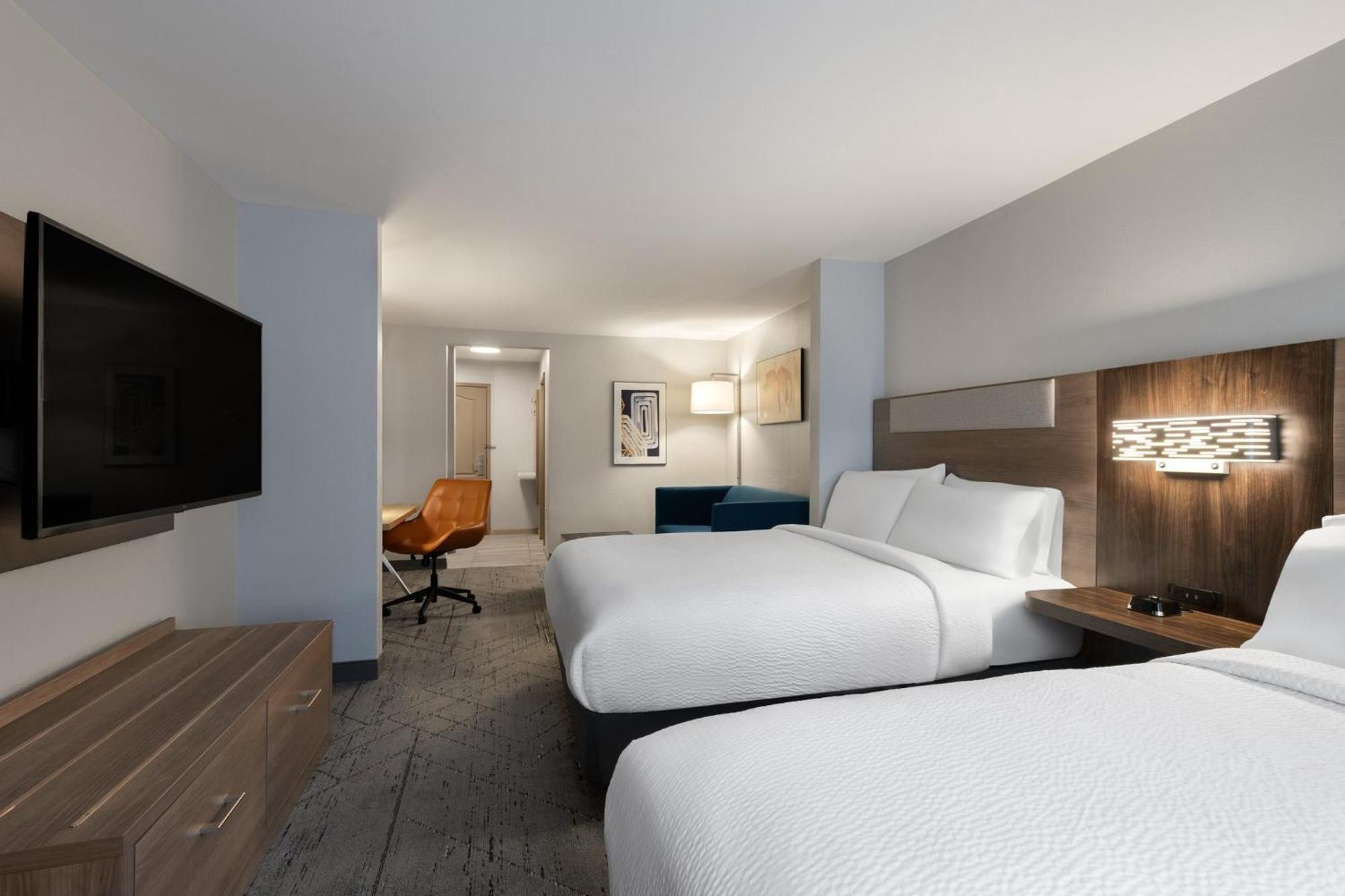 Standard Room Two Queen Beds