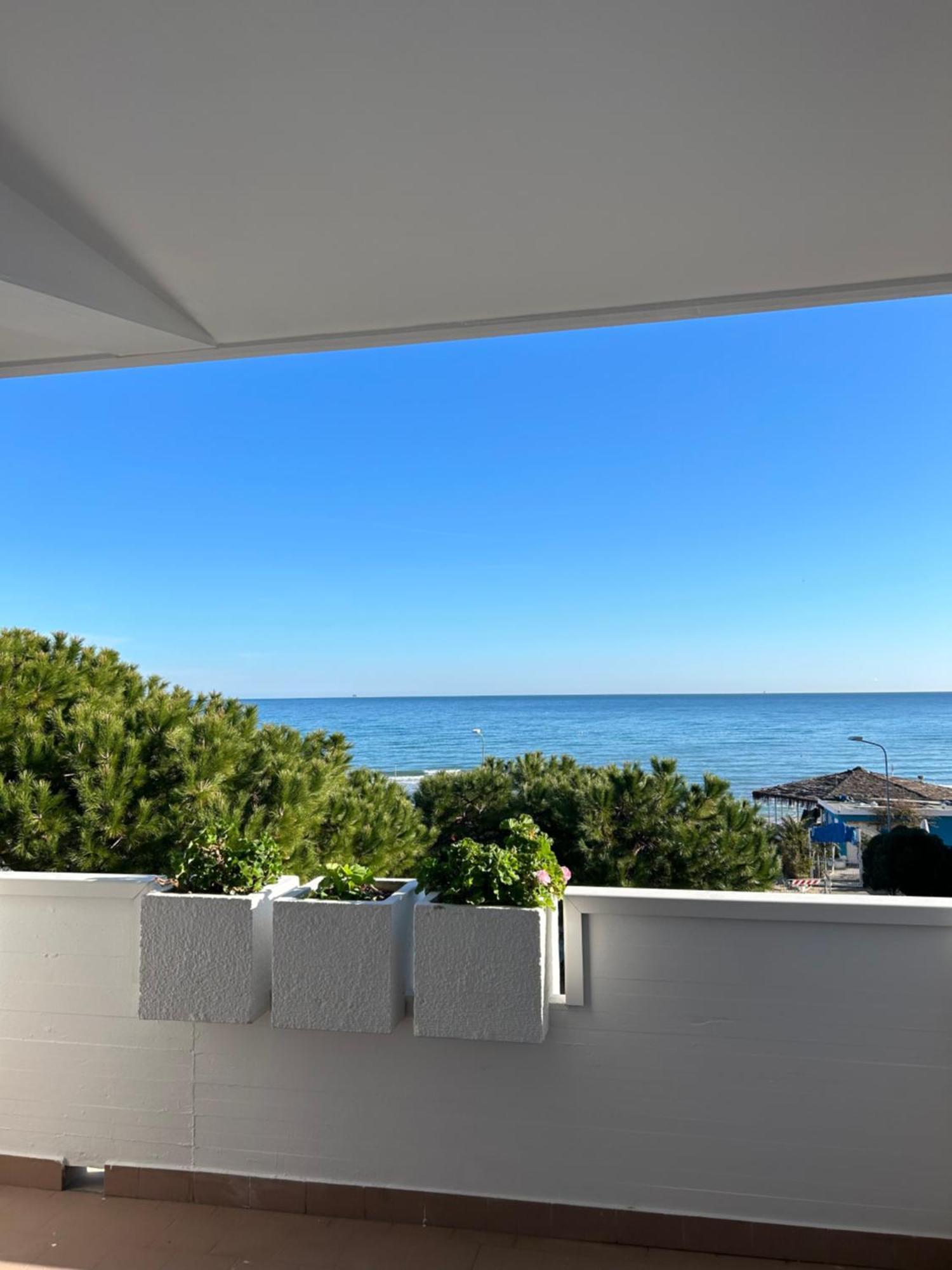 Standard Triple Room Sea View