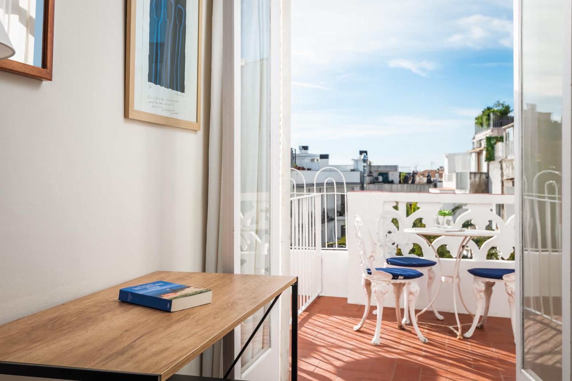 Triple Room with Terrace