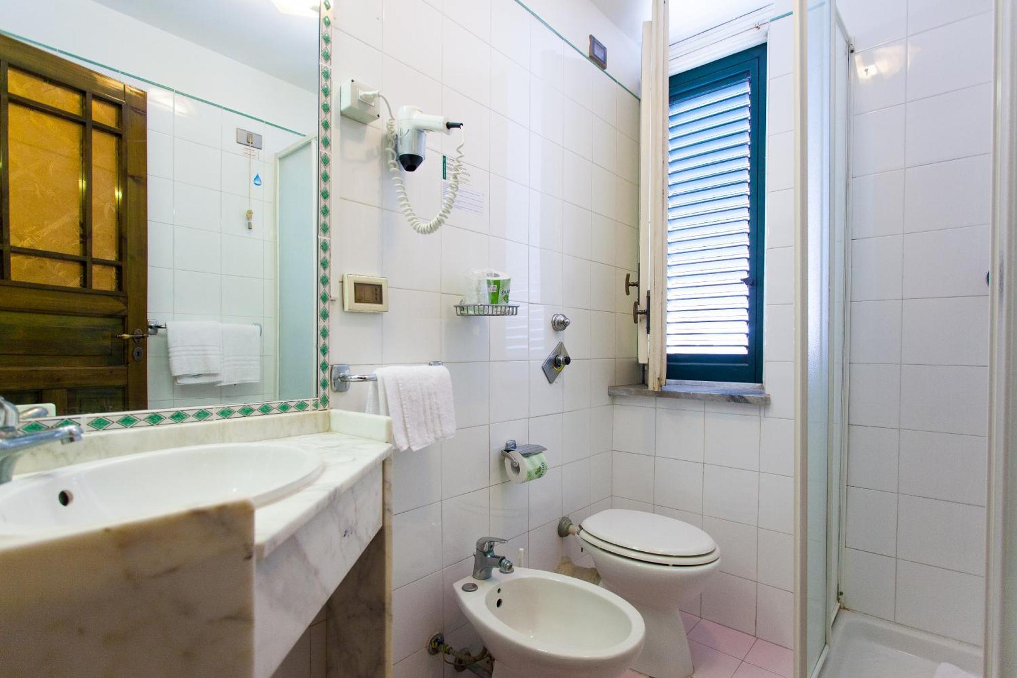 Chambre Double ou Lits Jumeaux Économique