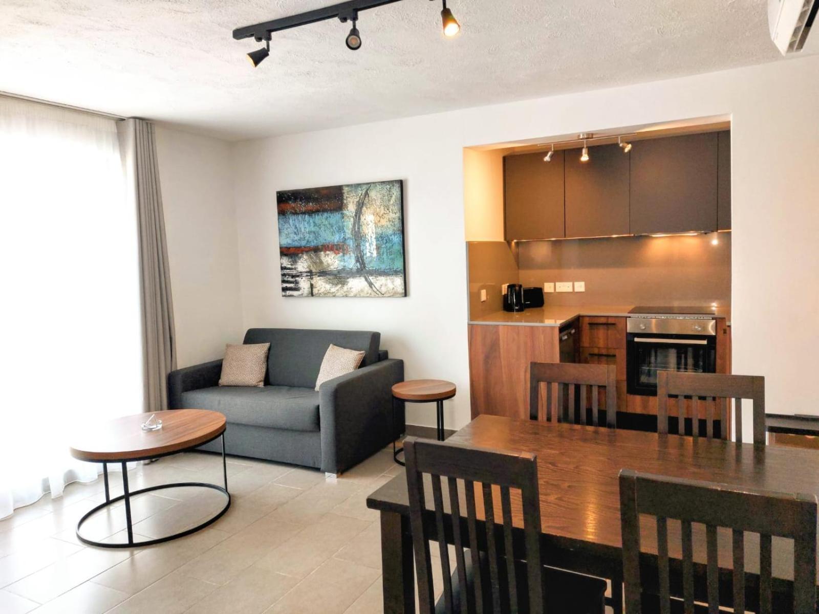 Penthouse Suite,1572631160:JPEG
