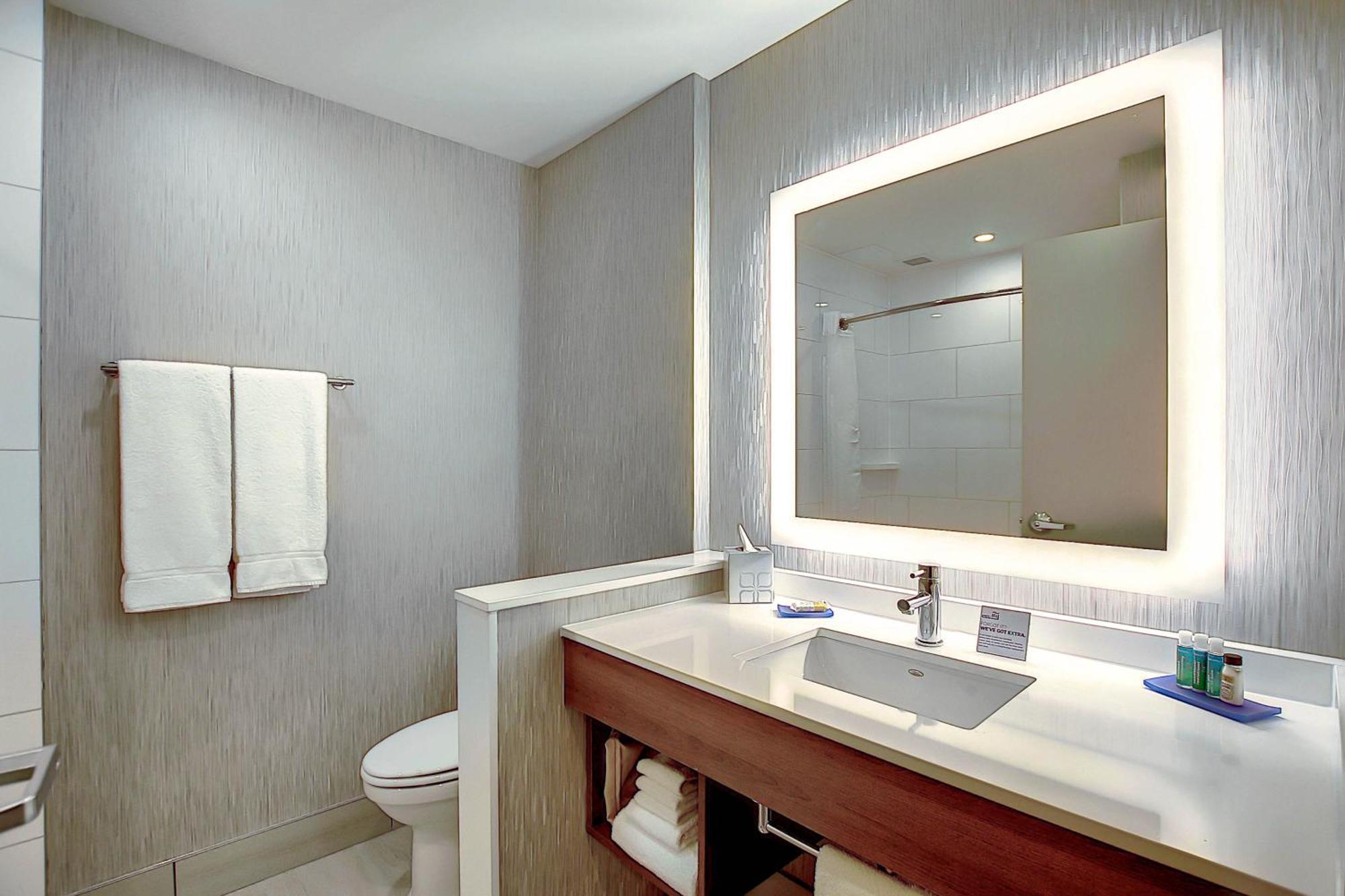 Standard Room Two Queen Beds