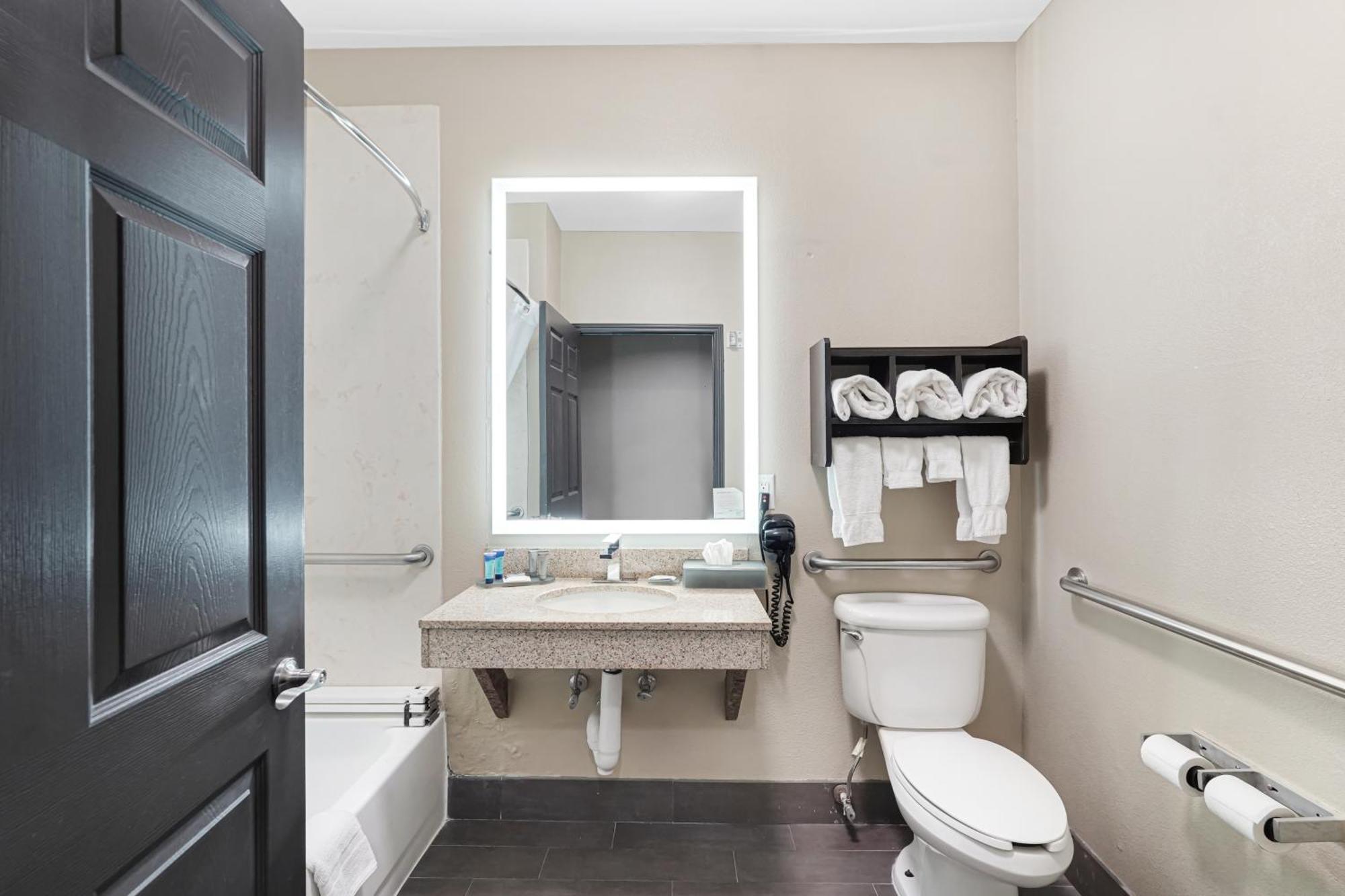 King Room Roll Shower Mobility or Hearing Accessible Non-Smoking