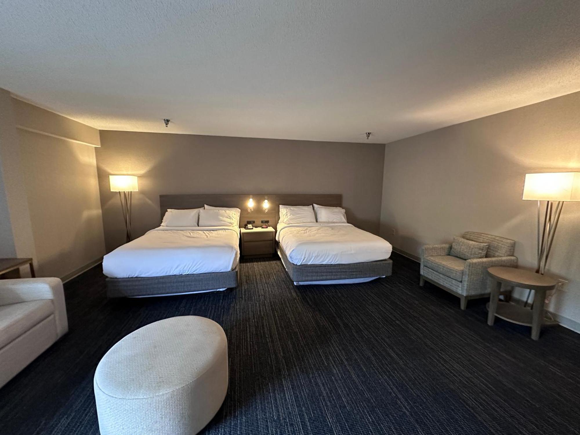 Family Suite Two Queen Beds Non-Smoking,1576734803:JPEG