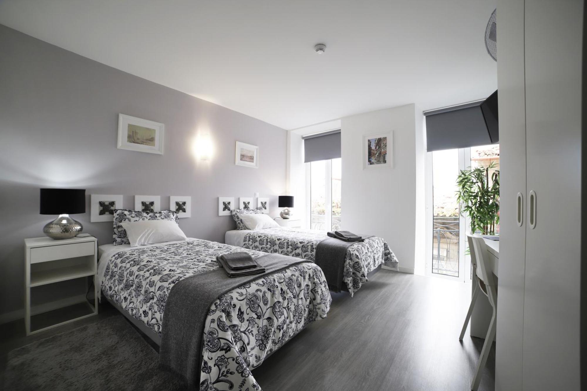 Twin Room,1580154729:JPEG