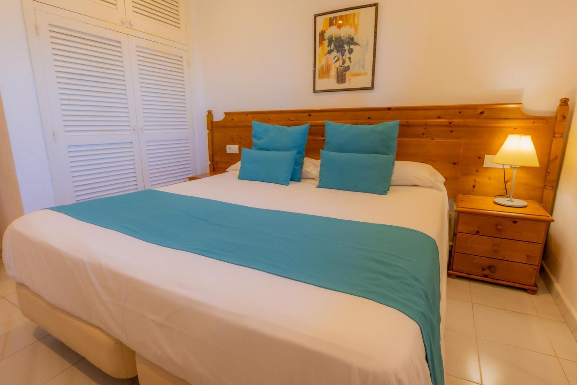 One-Bedroom Apartment,1580167426:JPEG