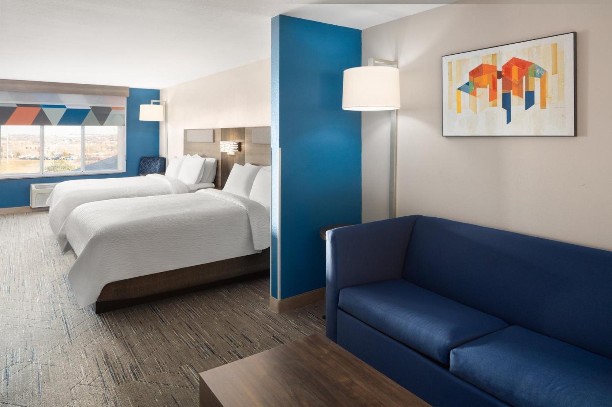 Queen Suite with Two Queen Beds