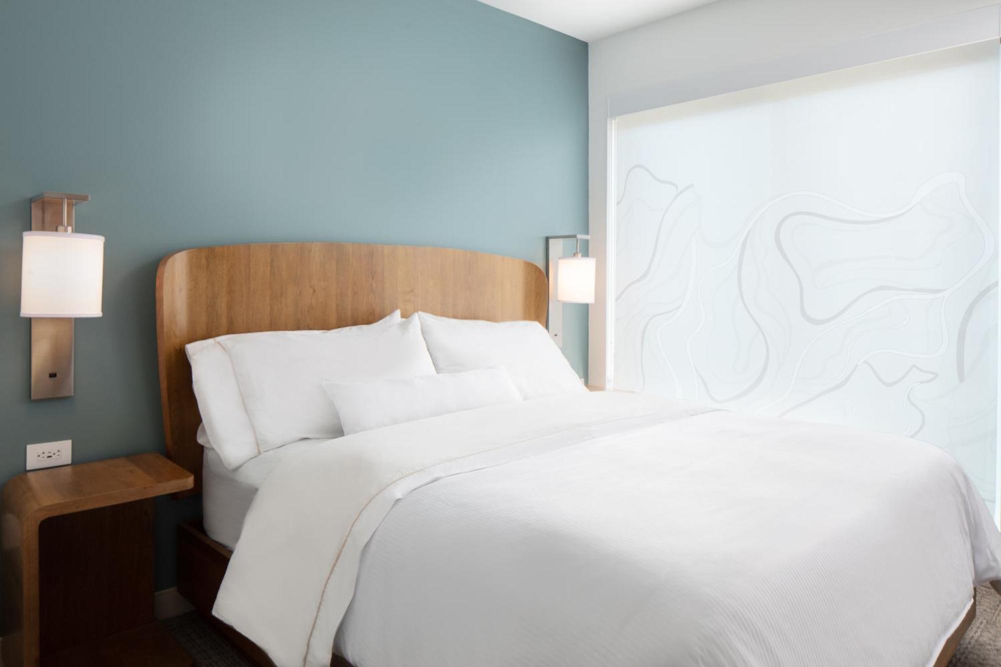 1 Bedroom Suite 1 King Sofa bed,1633071640:JPEG