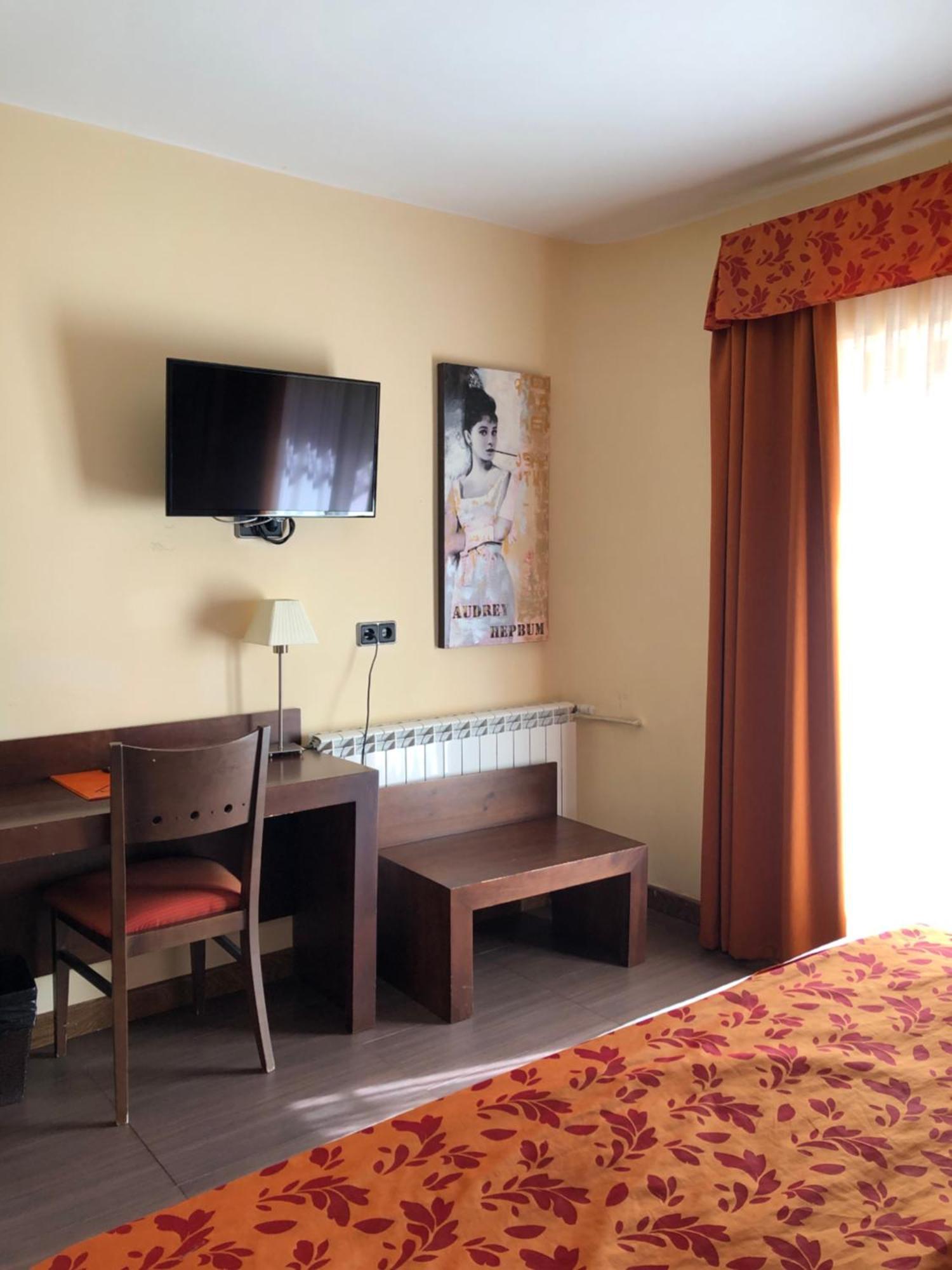 Double or Twin Room,1583651666:JPEG