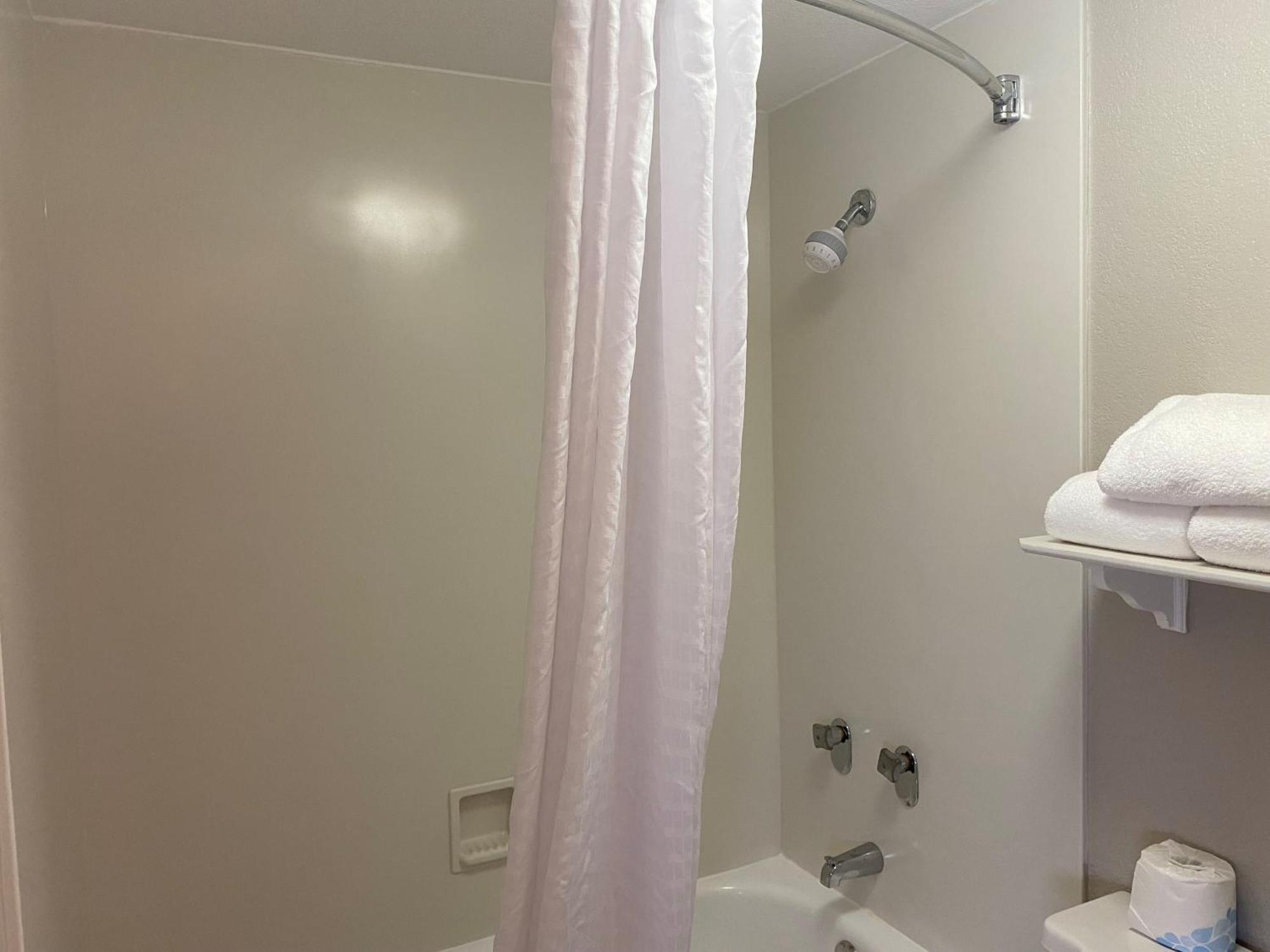Double Room with Two Double Beds - Non-Smoking