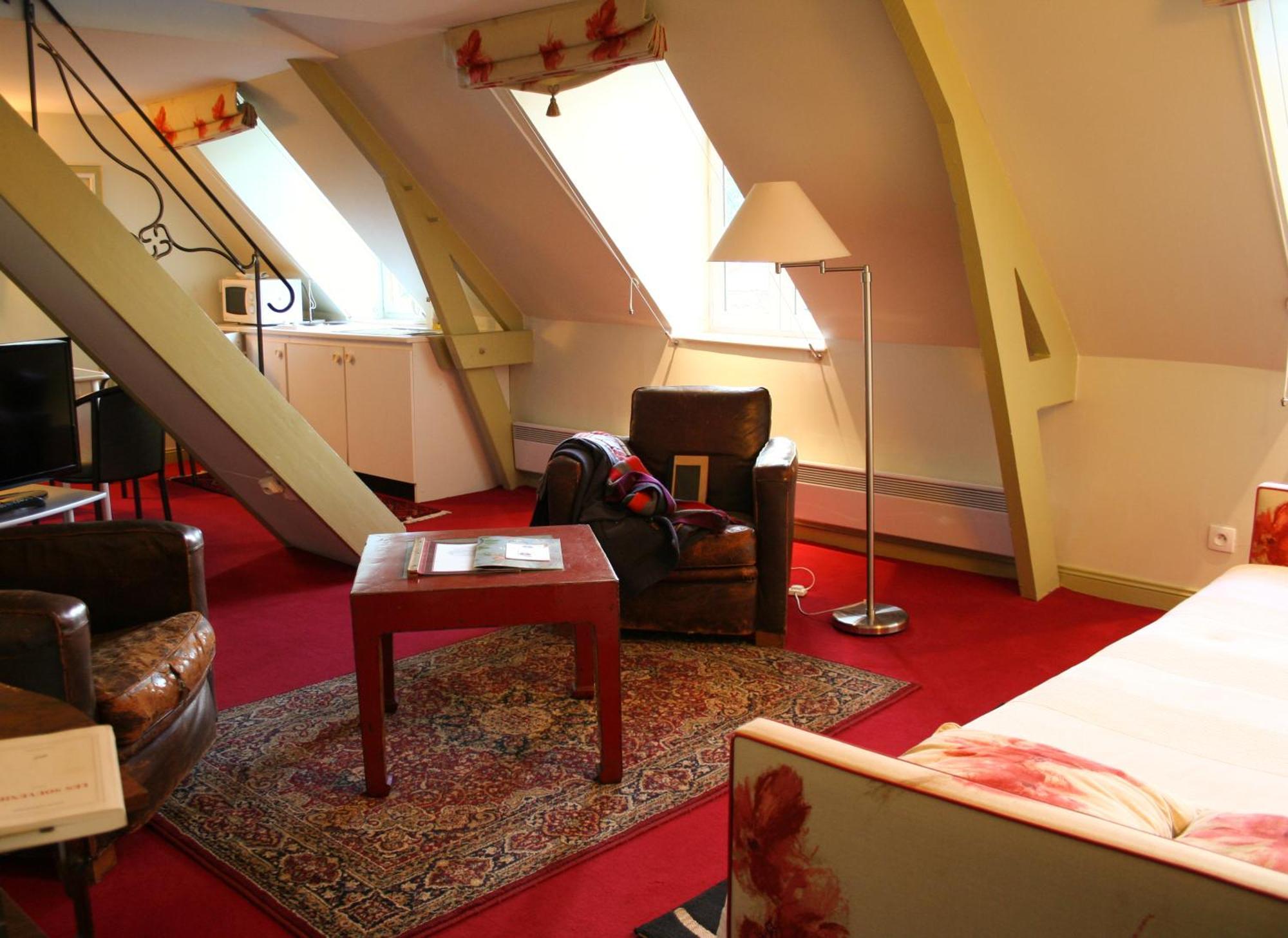 Family Apartment,1584610473:JPEG