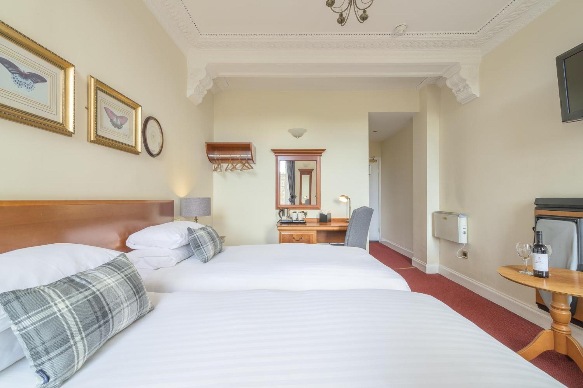 Standard Twin Room Princes Street View