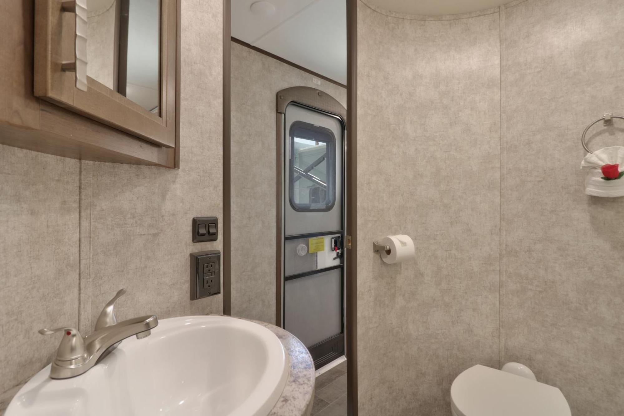 Vacation Camper 1 Bedroom No Pets