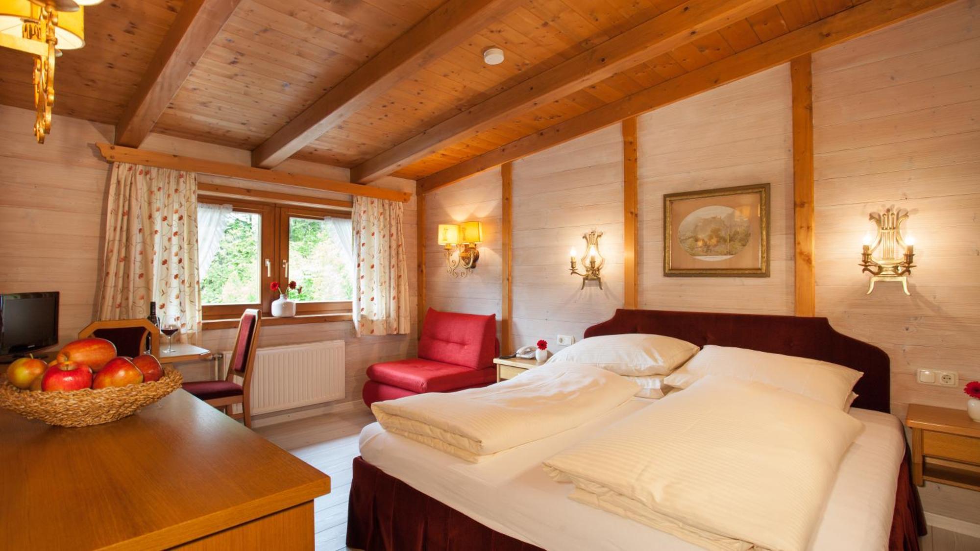 Double Room Mountain View Balcony